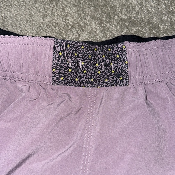 Unlined lululemon lavender shorts 🔮🔮 - Picture 3 of 8